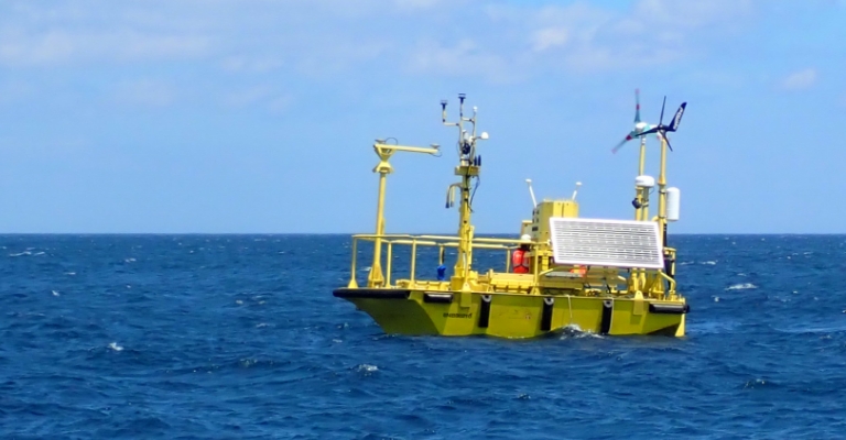 CTD採水の光景写真