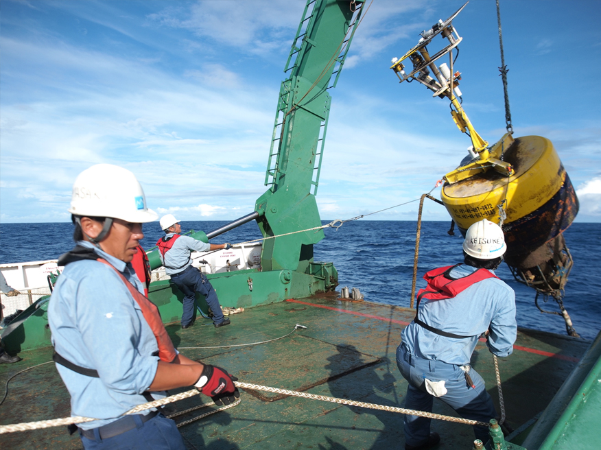 CTD採水の光景写真