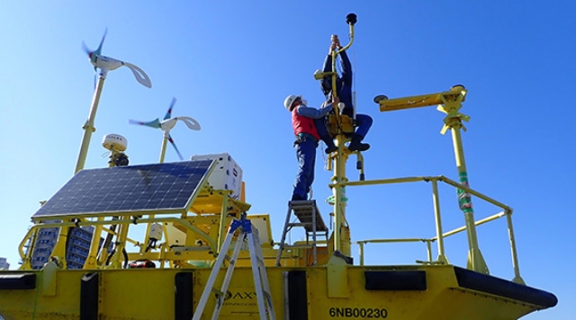 海上における最新風況観測写真