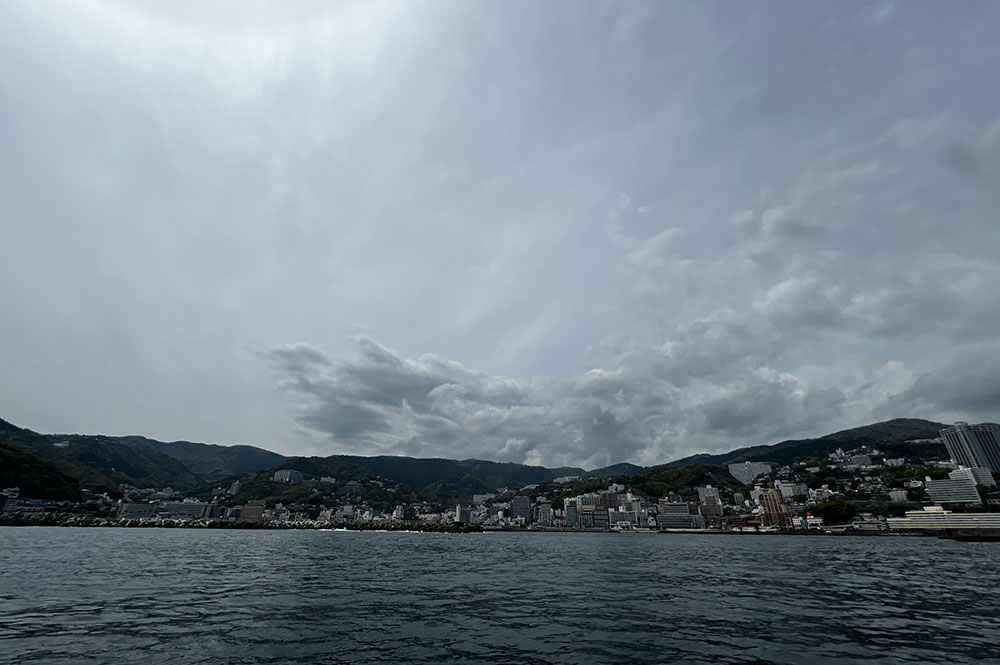 熱海沖でのマルチビーム音響測深調査